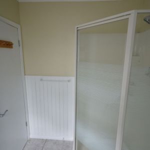 007-walk-in-shower