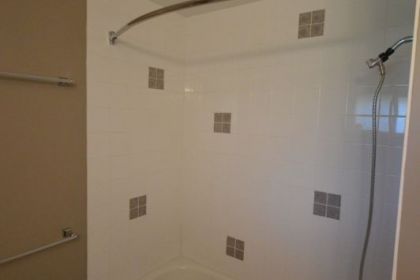 bathroom-renovation-north-van-basement-before-03
