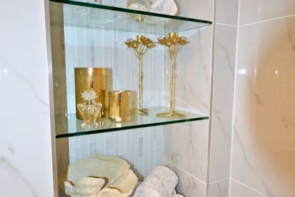 bathroom-renovation-north-van-retreat-styled-06