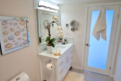 bathroom-renovation-north-van-retreat-styled-20