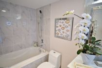 bathroom-renovation-north-van-retreat-styled-07