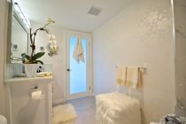 bathroom-renovation-north-van-retreat-styled-17