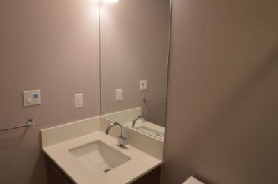 bathroom-renovation-north-van-birds-before-03