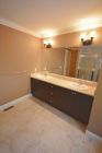 bathroom-renovation-north-van-champagne-before-03