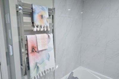 bathroom-renovation-north-van-coco-styled-14