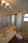 01-bathroom-renovation-north-van-sparkle-before