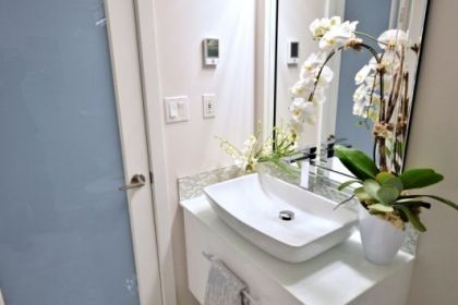 Guest Bathroom renovation floating vanity