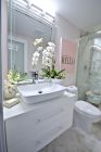 bathroom-renovation-north-van-marble-styled-15
