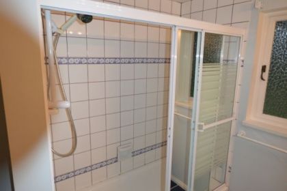 bathroom-renovation-north-van-woke-up-before-04
