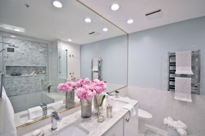 bathroom-renovation-north-van-marble-styled-02