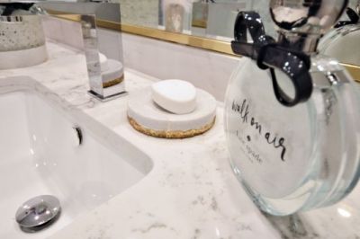 bathroom-renovation-north-van-marble-styled-22
