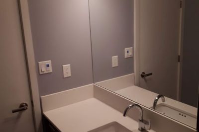 bathroom-renovation-north-van-peacock-before-03