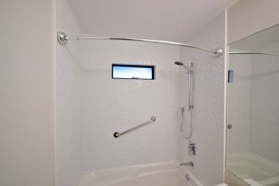 bathroom-renovation-north-van-renovated-after-04