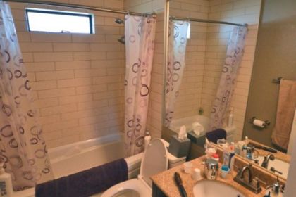 bathroom-renovation-north-van-renovated-before-01