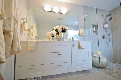 bathroom-renovation-north-van-river-rock-styled-04