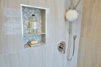 bathroom-renovation-north-van-river-rock-styled-12