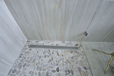 bathroom-renovation-north-van-river-rock-styled-15