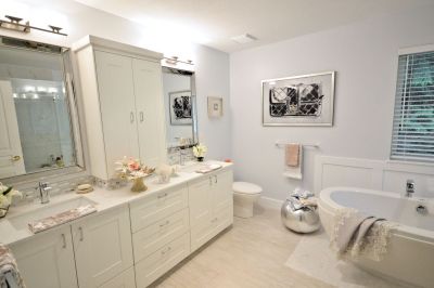 bathroom-renovation-north-van-chic-styled-02