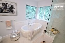 bathroom-renovation-north-van-chic-styled-06