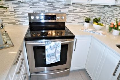 kitchen-renovation-west-van-crepe-styled-05