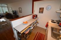 kitchen-renovation-west-van-crepe-before-02