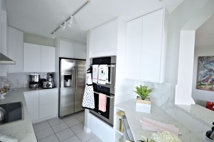 kitchen-renovation-west-van-paris-styled-01