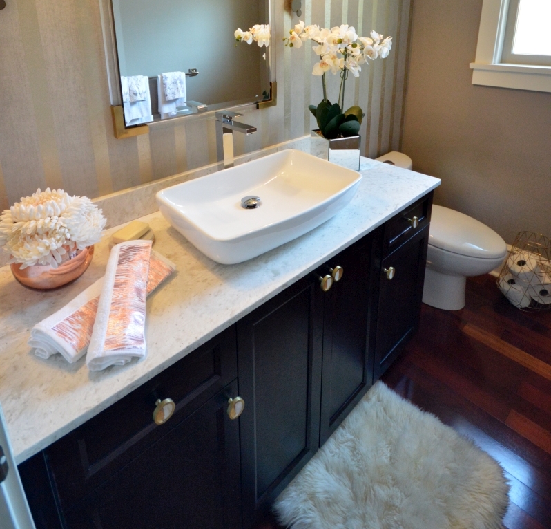 A Powder Room To Be Celebrated