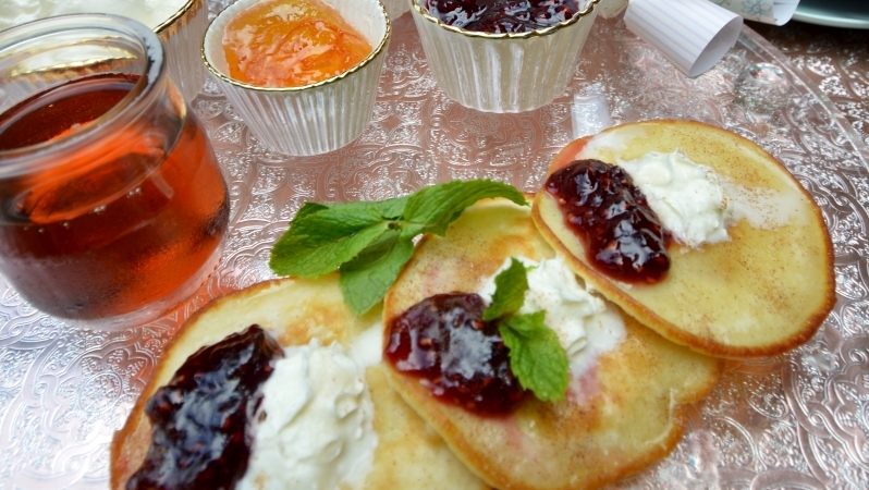 Do you have the recipe for that? renovate<span style="color: #ff0000;">me</span>!’s pancakes